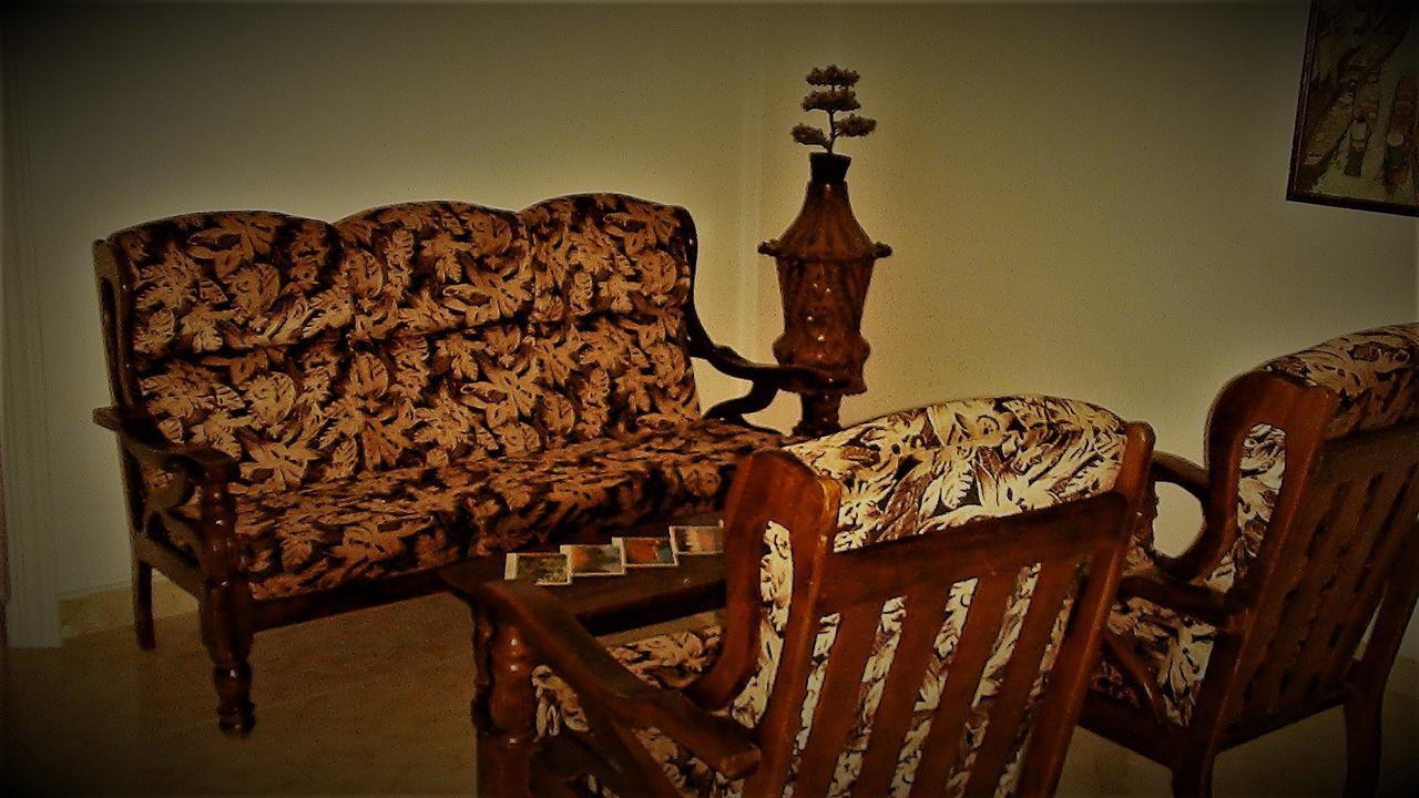 Villa De Rosh Ettukala Buitenkant foto
